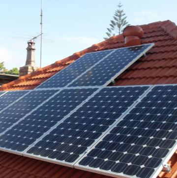 Wie man eine Solarpanel auf Dach montiert